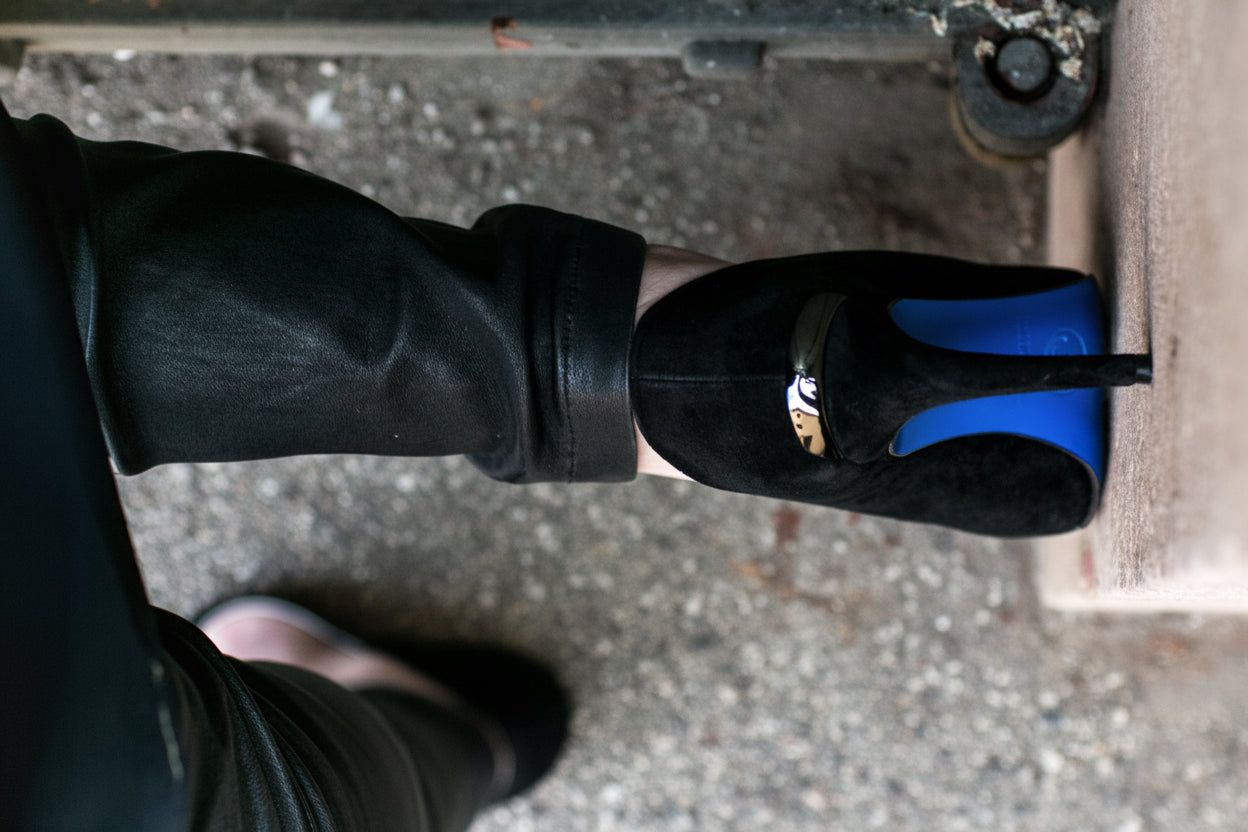 STER Black Pump